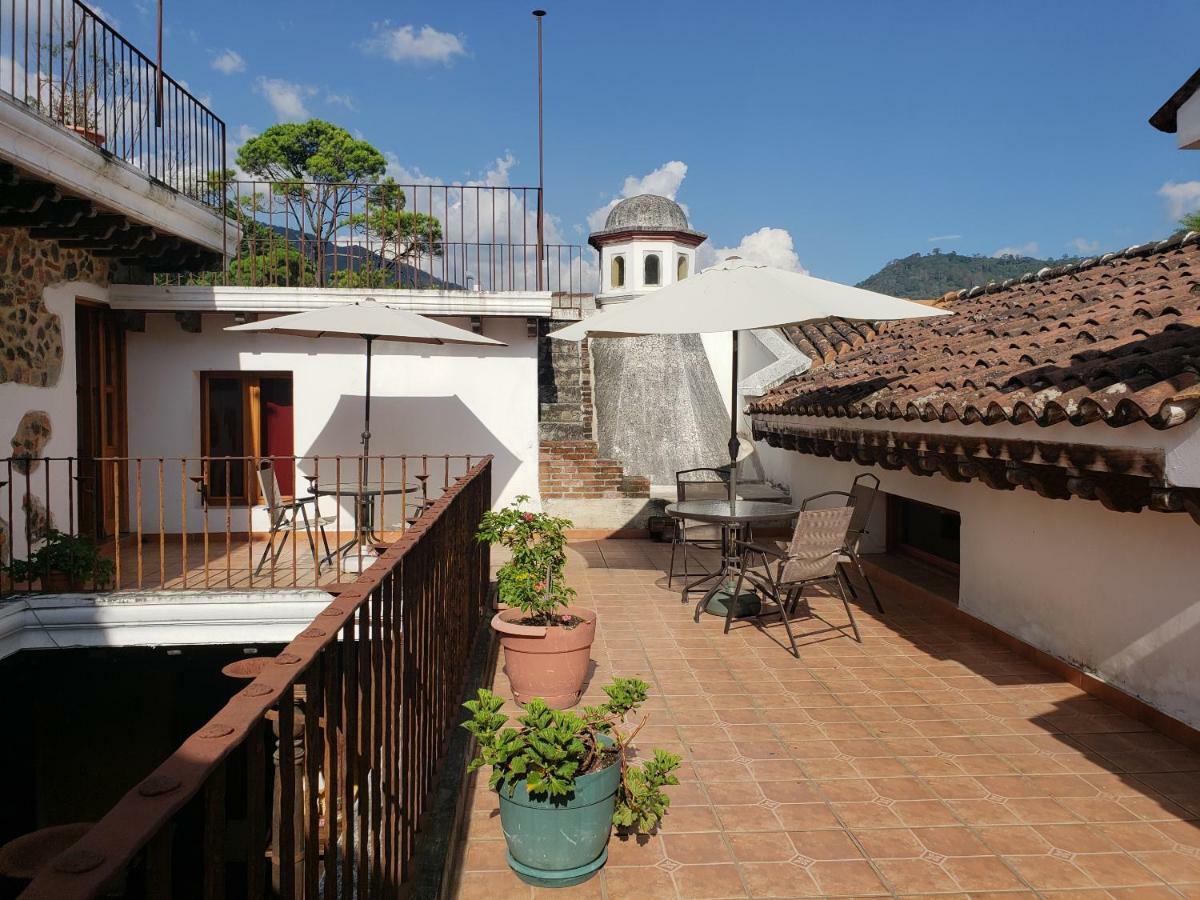 Bed and Breakfast La Casa De La Alameda Антигуа-Гватемала Экстерьер фото